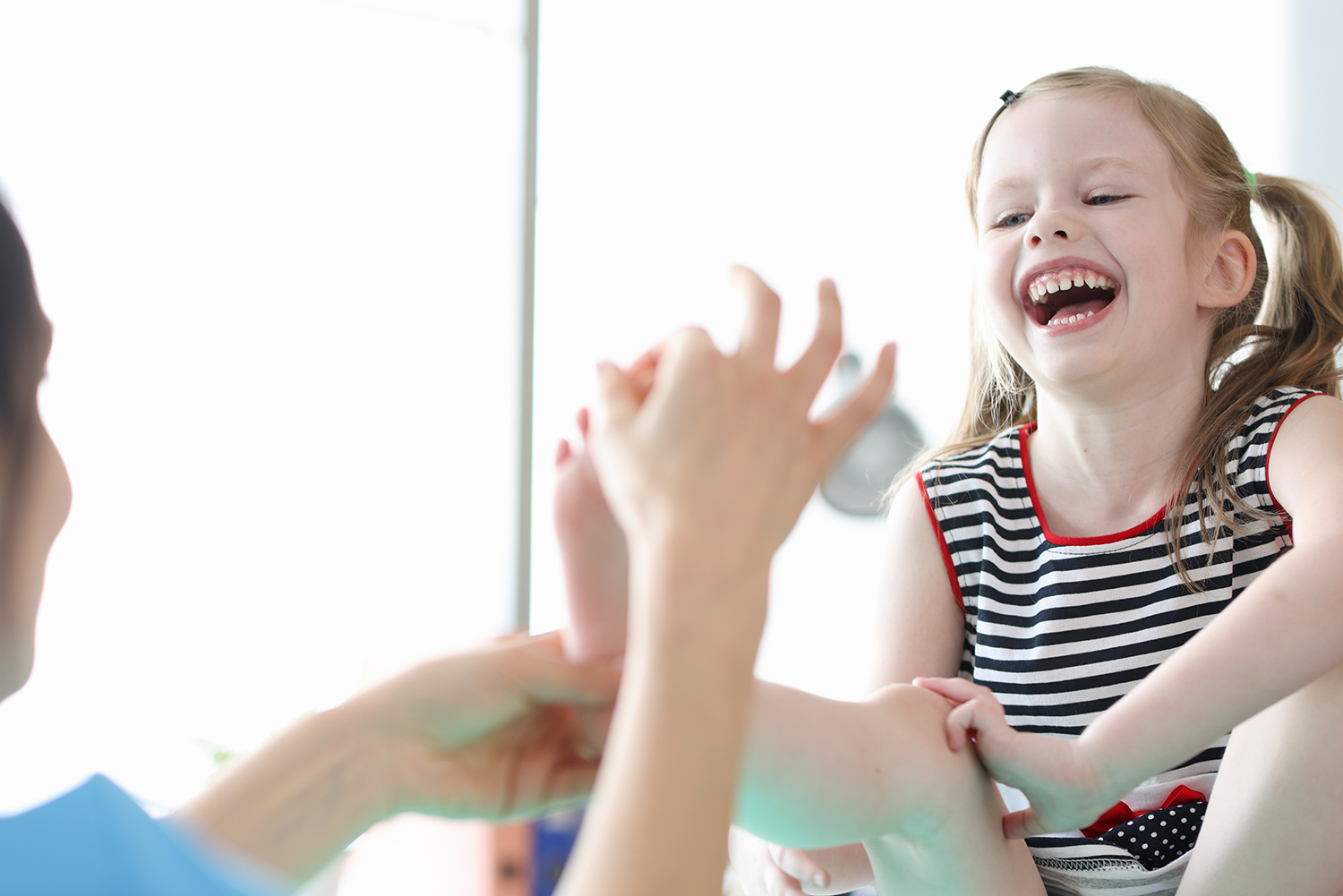 Fizjoterapia pediatryczna szkolenie – lokata w rozwój najmłodszych